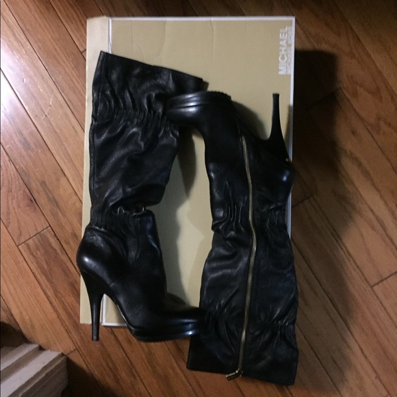 Boots - Picture 2 of 3